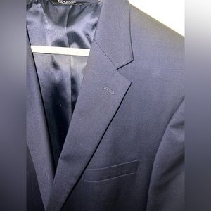 Jos. A Bank! Men’s Dark Blue Suit! Size 44 Jacket and Size 38 Pants